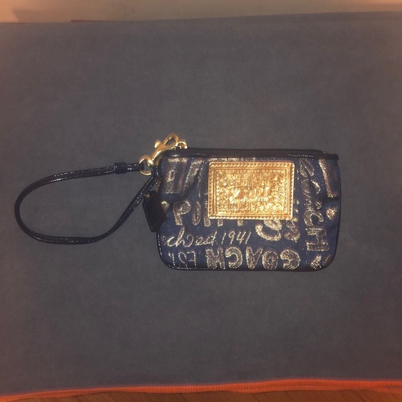 Authentic Coach Wristlet - Picture 1 of 4